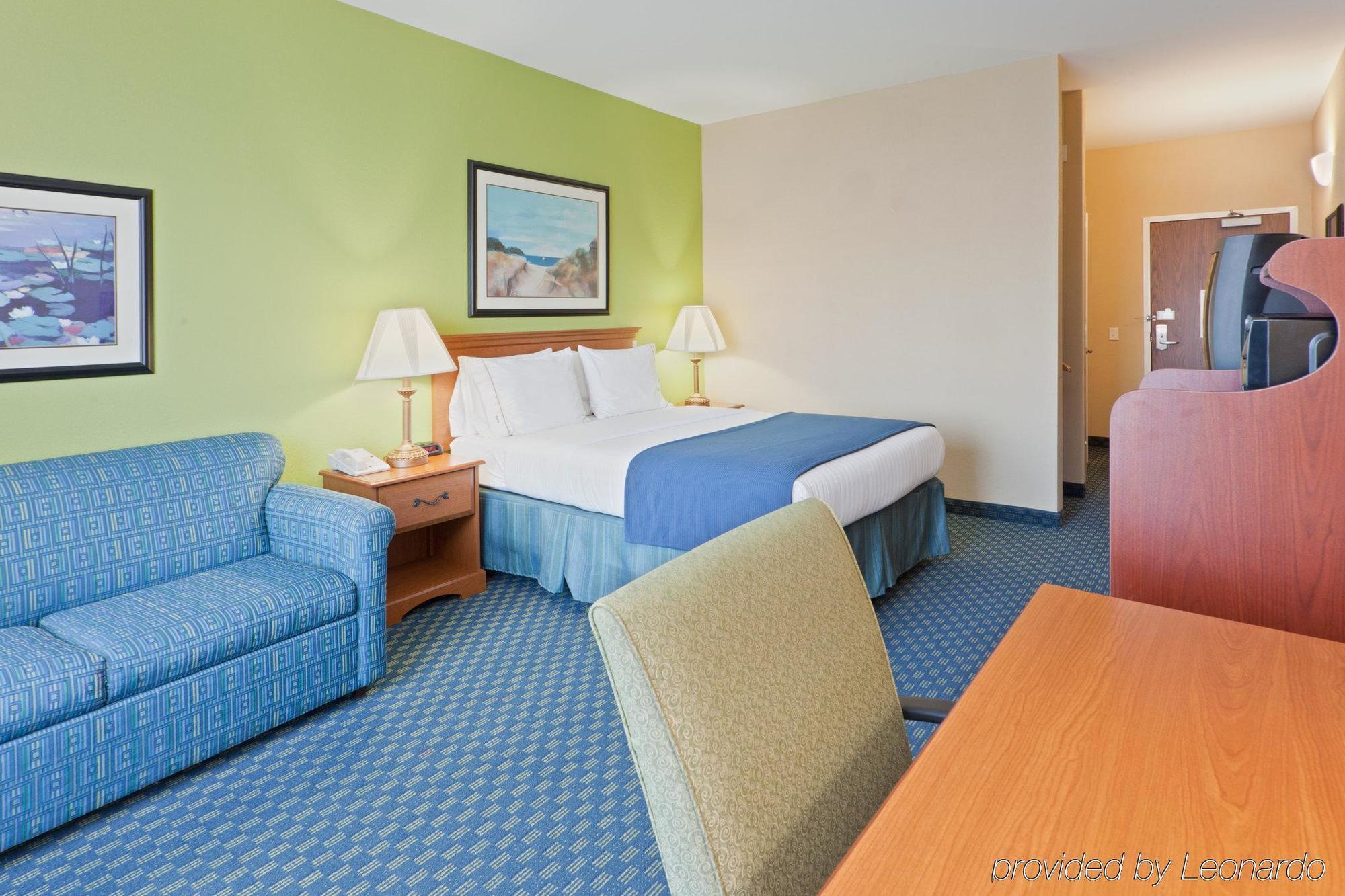 Holiday Inn Express Hotel & Suites Salisbury - Delmar By Ihg Rom bilde